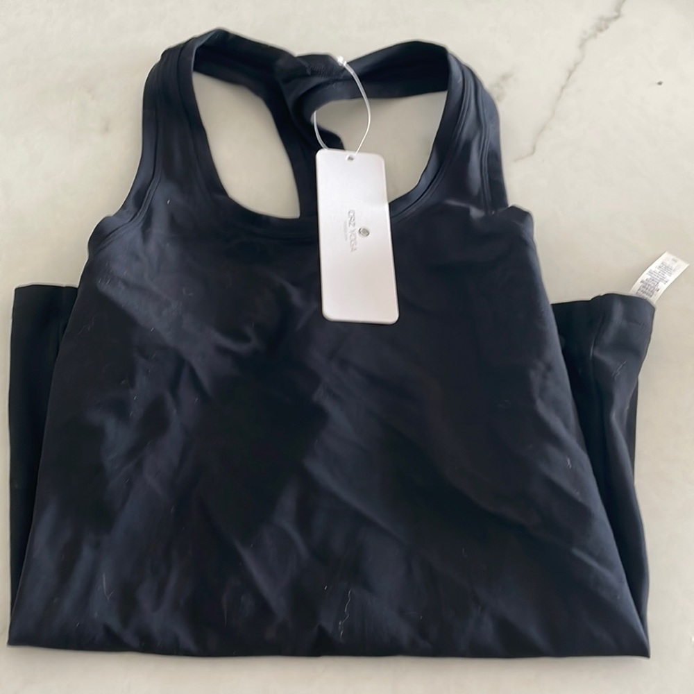 NWT Lulu Dupe Tank